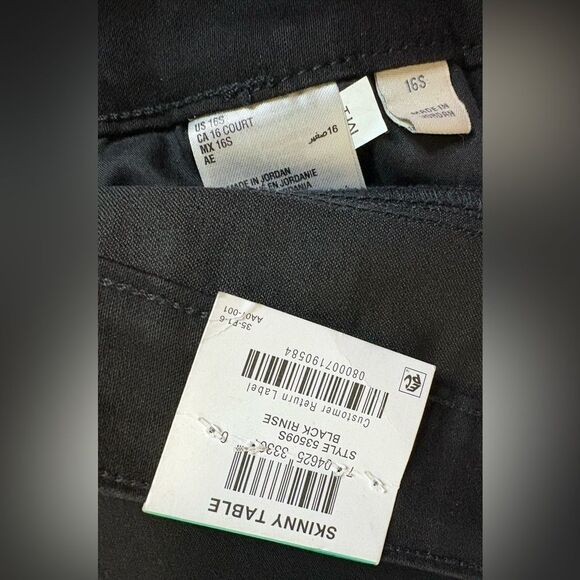 NWT Style & Co curvy skinny  black jeans 16s - Picture 3 of 3